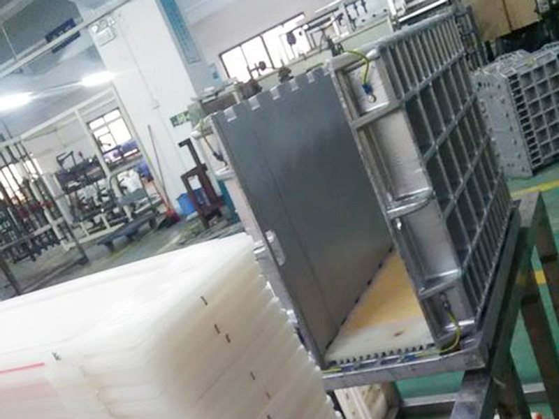 定期對edi模塊設(shè)備進(jìn)行大流量、低壓力、低PH值的沖洗有利